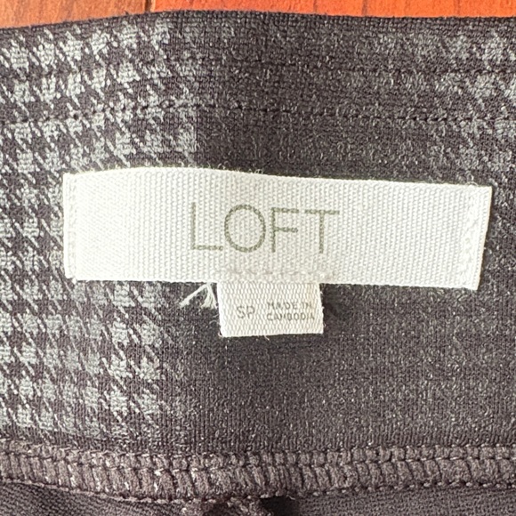 LOFT black houndstooth Ponte leggings - Picture 3 of 3